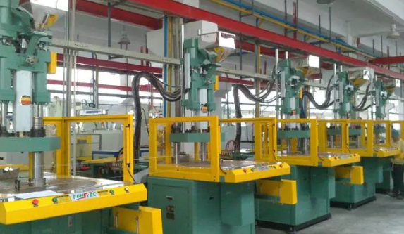 1689844686914944.jpg 注塑机.jpg